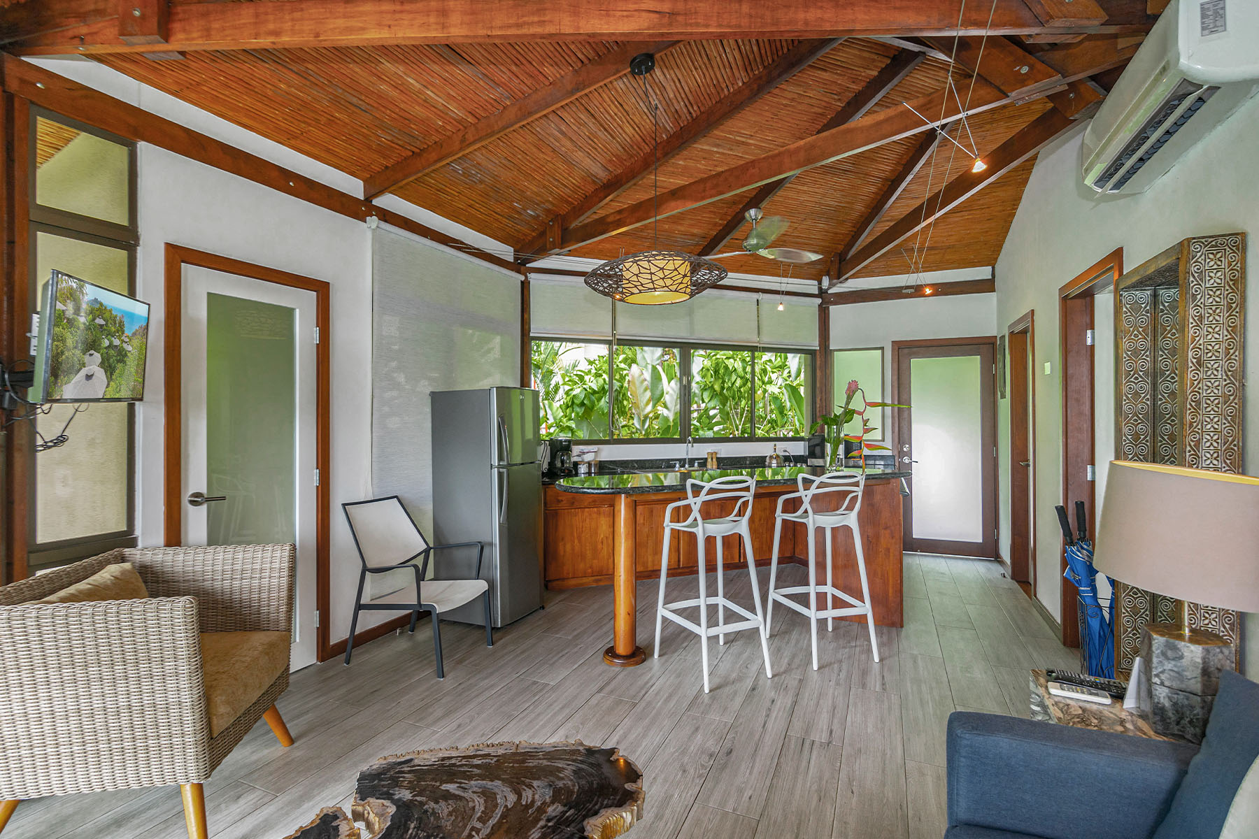 Unit 309 – 06 – Living Area