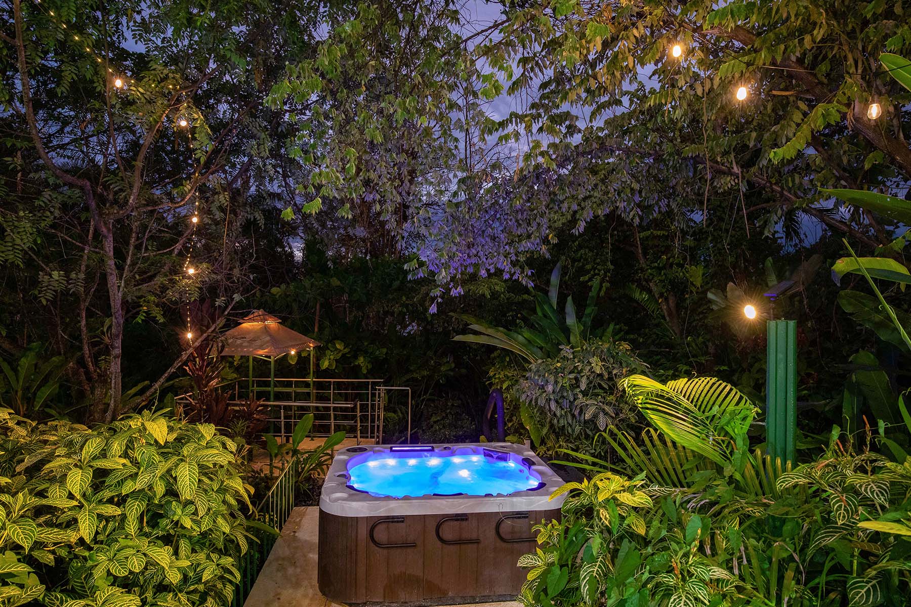 Unit 704 – 10 – Hot Tub