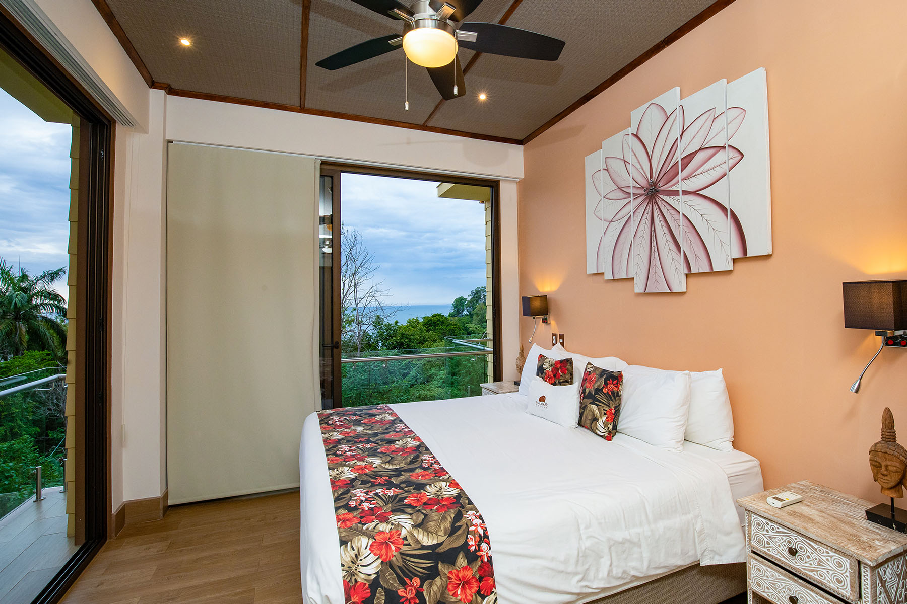 Unit 704 – 20 – Bedroom Master