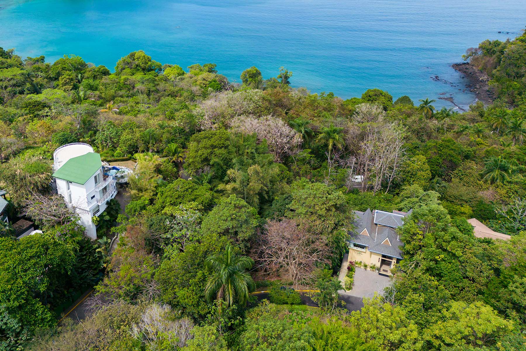 Unit 704 – 42 – Overhead Shot
